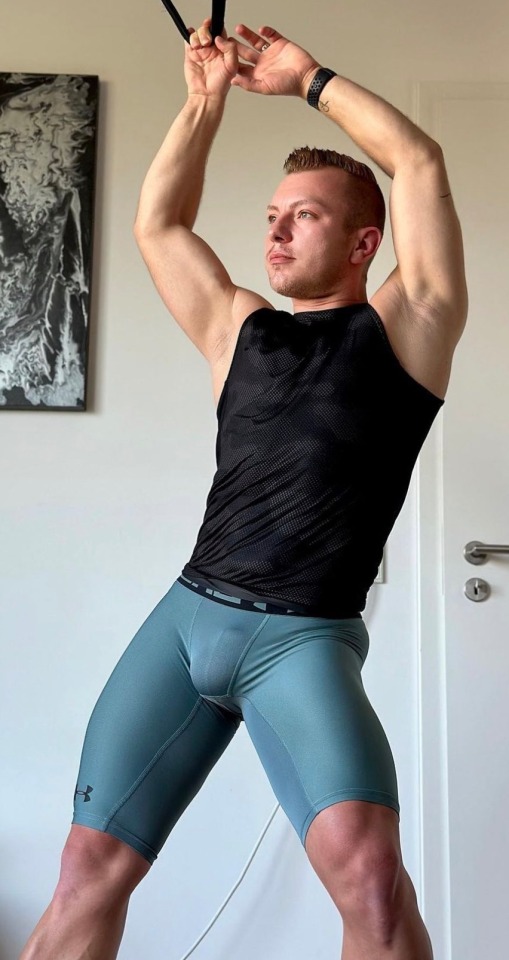 spandextopgay: