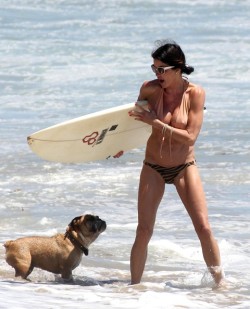 fitgirlbods:  Janice Dickinson Takes Her Dogs and Surf Board