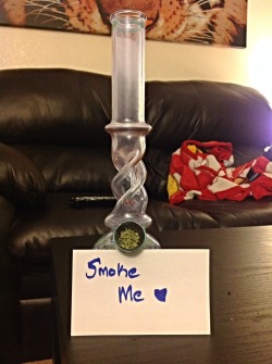 intrinsicmotives:  420drugsandtits:  datstonerlezz:  I came home