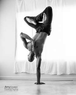 blackyogis:  Handstand Adho Mukha Vrksasana  Lamonte Tales Goode 