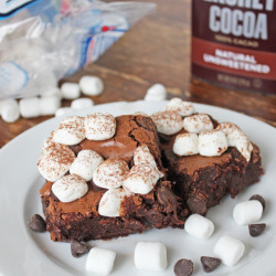 delicious-food-porn:   Hot cocoa brownies The best fudge brownies