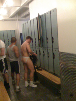 wellcoached:  Reason number 16 to love locker rooms…tight passage…oops,
