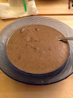Chef Anne’s bacon mushroom soup is done…! Oh god it’s so