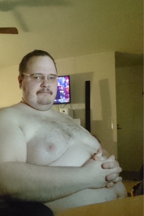 biggerenamored:  Hell yah!!!  When you’re down and out, there’s always moobs