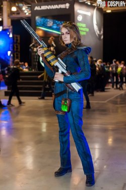 Fallout cosplay - Vault Dweller by MonoAbel 