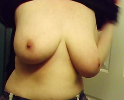 menlovetits:  Great submission from a filter.  Show her some