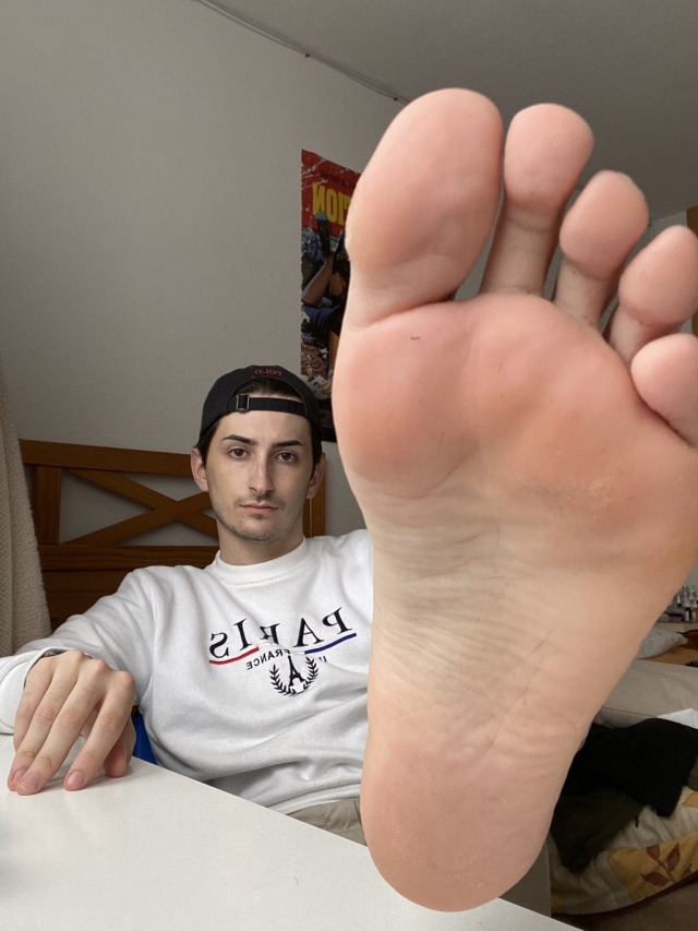 feetman80-deactivated20220409: