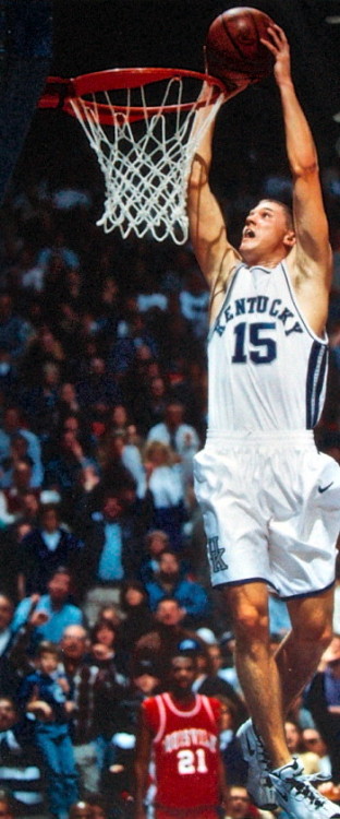 In honor of Kentucky playing or the NCAA Div. 1 National title against U Conn tonight, here’s a flashback to that UK hottie of years gone by…Jeff Sheppard.