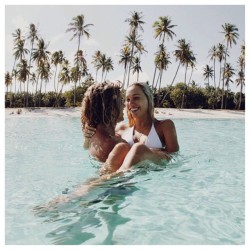 Summer lovin ☼ #castaway (at www.castawaylabel.com)