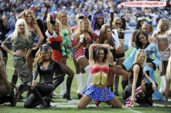 NFL Cheerleaders Celebrate Halloween 2015 (121 Fotos)Disfruta de la galeria de 121 fotos de las porristas de la NFL celebrando el Halloween en noviembre de 2015.Ver todas las fotos &gt;&gt; AQUI &lt;&lt; Â»