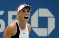 Wozniacki def. Kuznetsova 6-4, 6-4