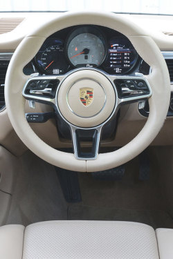 fullthrottleauto:    Porsche Macan S  (#FTA)