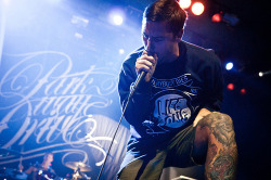 myloveismetal:  ParkwayDrive- Winston McCall♥