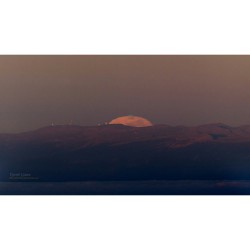 Green Flash at Moonrise #nasa #apod #moon #moonrise #atmospheric