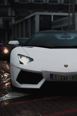 sextion80:  click here for an urban/luxury blog.