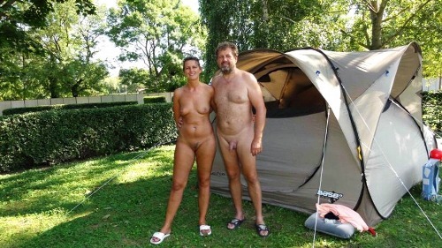 thehomenudist: Camping