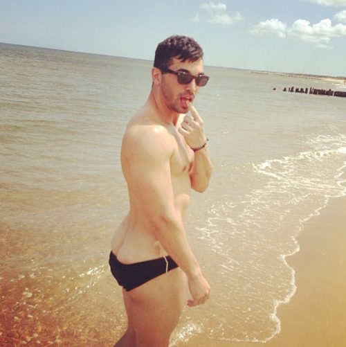tumblinwithhotties: Broadway Beefcake - Michael Scirrotto (Evita, Godspeed, West Side Story)