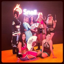 I won a breakdancing contest. #seriously #ihopetheresvideooutthere #itsprobablyhilarious #cosplaybabes (at E3)