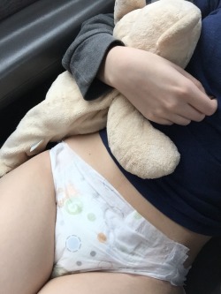 masterslittleprincesskitten:  First diaper ☺️