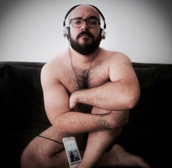 triforcepup: scofflawscallawag2: Audiophile bear  Hunk 