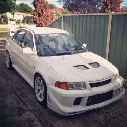 stancedautos:  what I would do to own you….