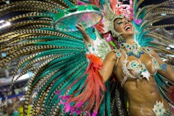 Celebration (Maria Caren Paz, from the Mangueira samba school,