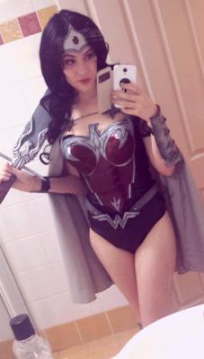 hotgeekshotnerds:  savingthrowvssexy:  Wonder Woman cosplay by Eve