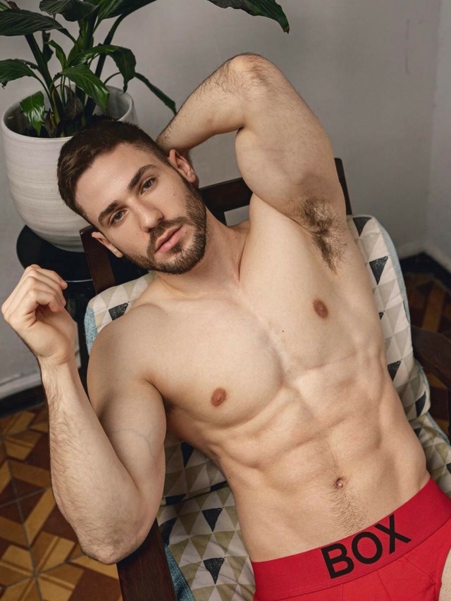 hotmen-addiction:
