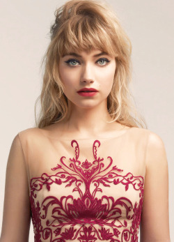 sylviagetyourheadouttheoven:  Imogen Poots - The Untitled Magazine -