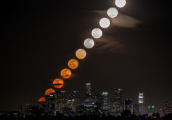 jedavu:  Stunning Images Of Skylines Captured With Time Lapse