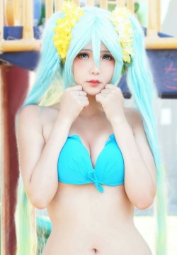 Source : http://sexykosplay.tumblr.com/