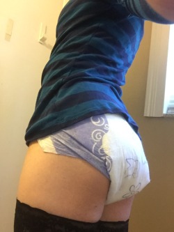 warlockstar25:  Little padded tush 