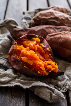 foodffs:  Bourbon Sweet Potato Casserole with Sweet ‘n’ Savory