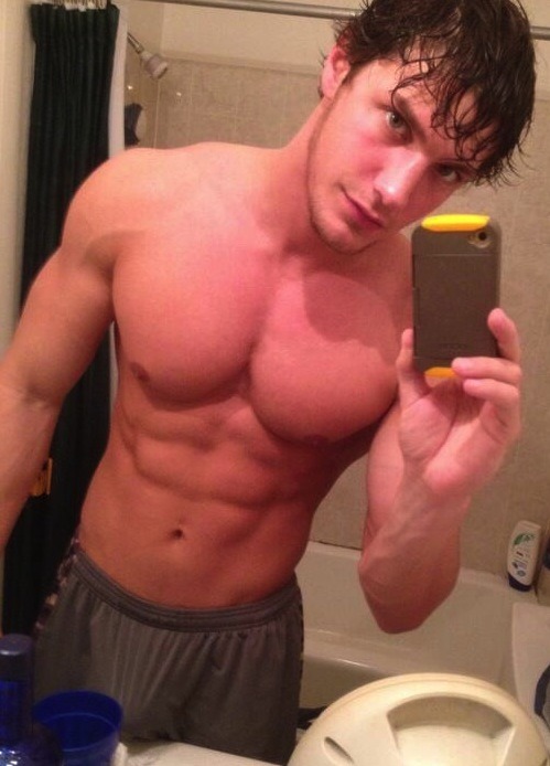 supervillainl:  Brandon texts hot his hotness. 