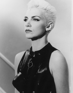 nerd–vana:  Annie Lennox 