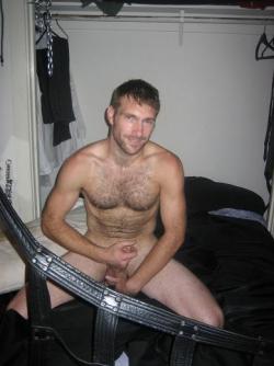 gaylivesexfan:  Wanna see gay live show? join now for free http://bit.ly/1OzFV9O