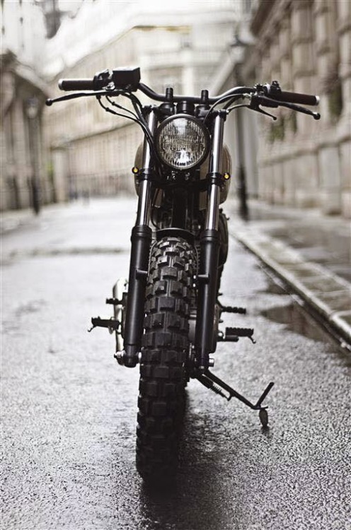 caferacerpasion:  Yamaha SR 400 Scrambler â€œType 7â€ by Auto Fabricawww.caferacerpasion.com