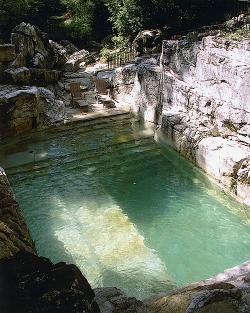 georgianadesign:   Former limestone quarry turned swimming pool,