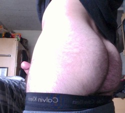 fortheloveofhairy:  ;) wow, that’s a fine fuzzy ass  Thanks