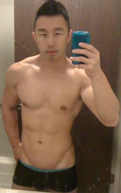 asianmusclefetish:  Original post: http://asianmusclefetish.tumblr.com