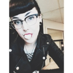 adamandium:  #Fbf to yesterday, when I though I was cool. #tellmeaboutitstud