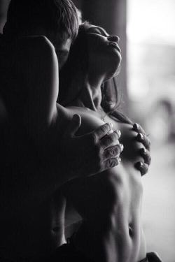 sinfulyearning:  Holding you in my arms, my hands cupping your