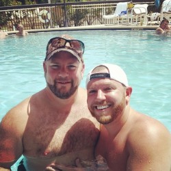 bearbustorlando:  @smileycub and Icebear enjoying some fun in