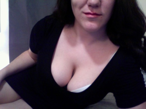 a quick peek before going out in my little black dress #nsfw #mycleavage