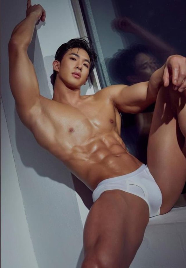 hotasianbods: