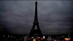 onlyssweetdreams:  Paris turned out the lights as a sign of mourning,