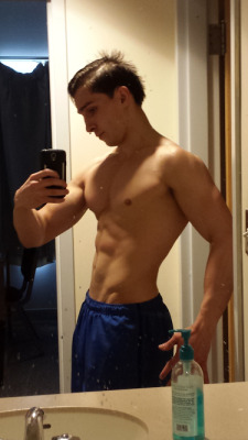 a-suicidal-species:  12 days out from my bodybuilding competition.
