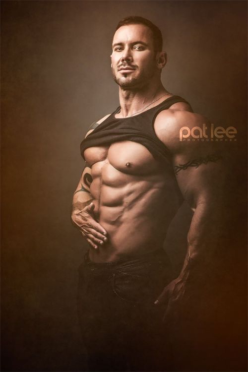 nippig:  Scott Cullens - Part. 8 http://nippig.tumblr.com/archive   