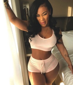 beautifulwomen370:  lira_galore 