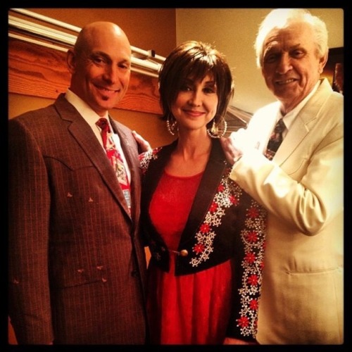 <p>A family portrait I took at a Tillis Family Christmas show, late 2012. Watching and performing alongside Mel Tillis was a class in timing of every sort. Comedic, musical, lyrical, you name it, he was the best at it. His legacy lives on in all his talented children (only two of whom are pictured here - the rest are pretty spectacular too, by the way). We were lucky to have him entertain us through all these decades. He will be missed. #meltillis  (at Florida)</p>